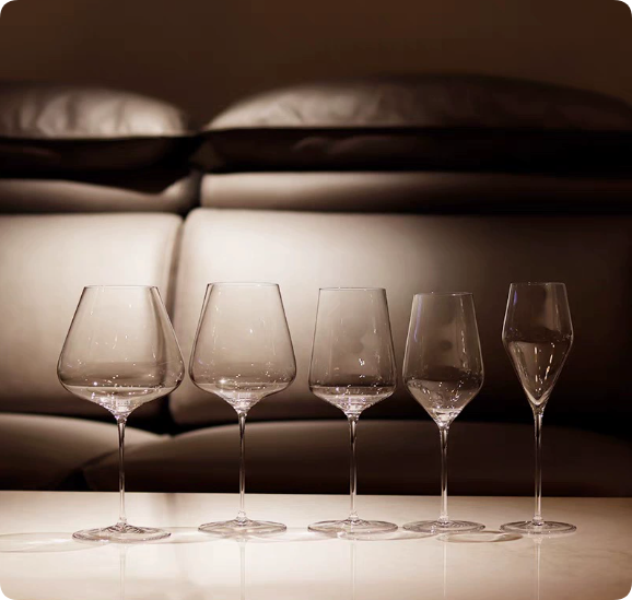 Luxury Crystal Red Wine Glass Set — Premium Stemware for Home Use, Ideal for Gifting — High-End Lead-Free Glassware with Decanter